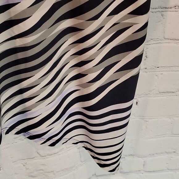 Chico's Easywear Navy blue asymmetrical hem tunic - Picture 6 of 11